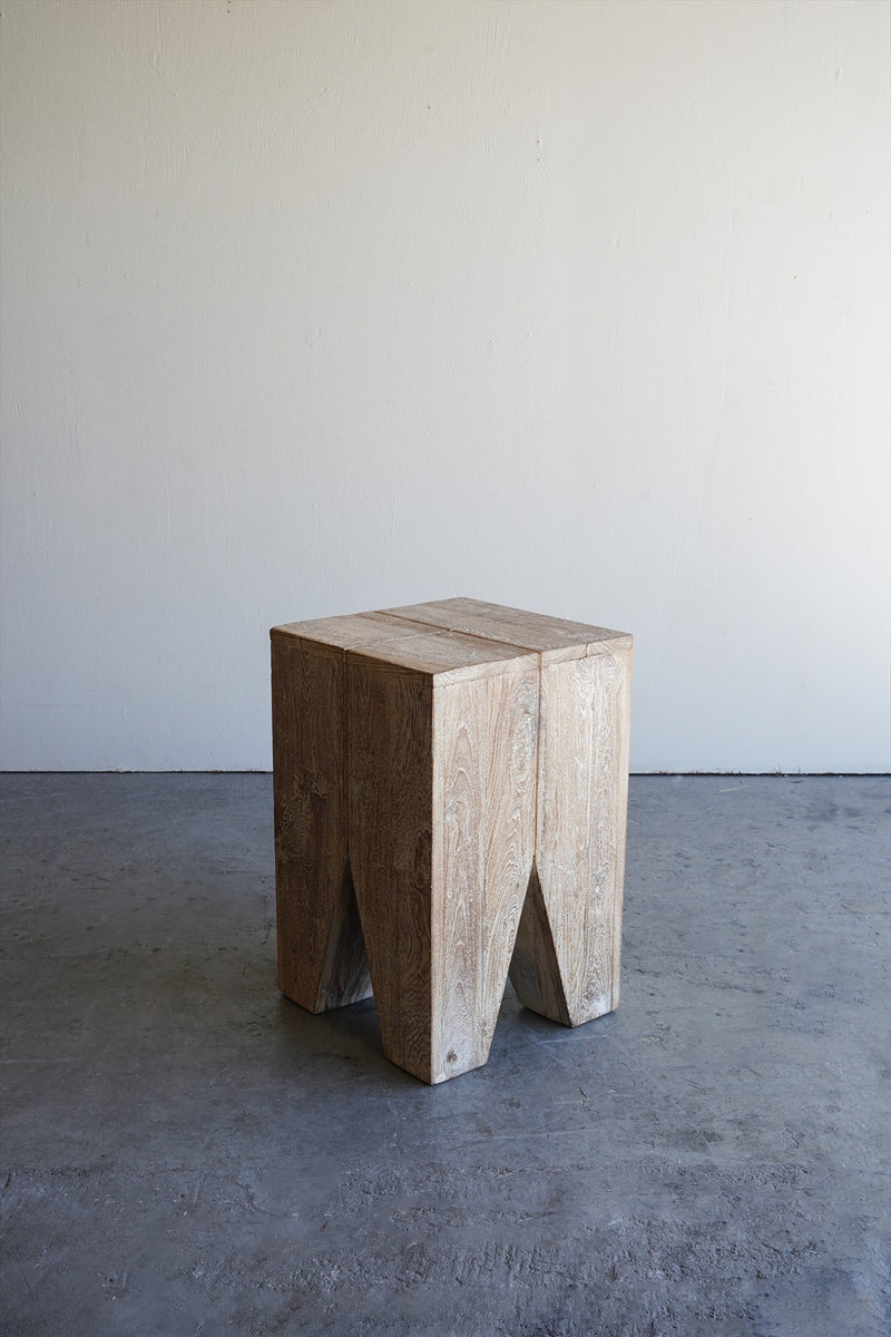 ウッド サイドテーブル/スツール <br>大阪店、大和店 - ヴィンテージ SHARK ATTACK