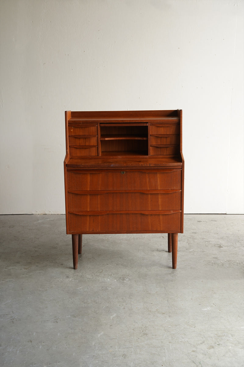 チークウッド チェスト/ビューロー <br>1960's , Denmark <br>大阪店 - ヴィンテージ SHARK ATTACK