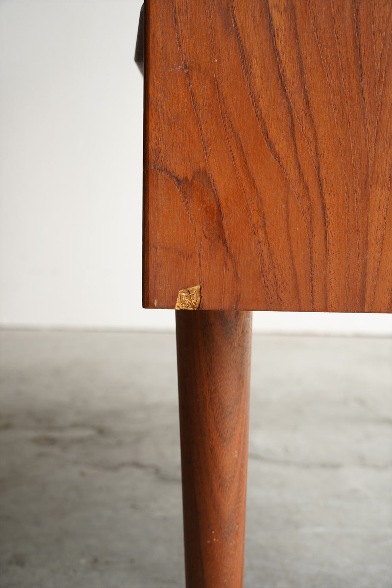 チークウッド チェスト/ビューロー <br>1960's , Denmark <br>大阪店 - ヴィンテージ SHARK ATTACK