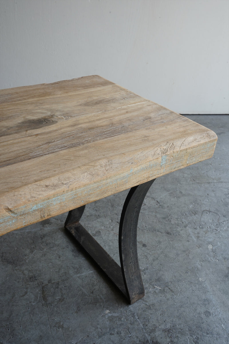 ウッドベンチ <br>cerote antiques - ヴィンテージ SHARK ATTACK