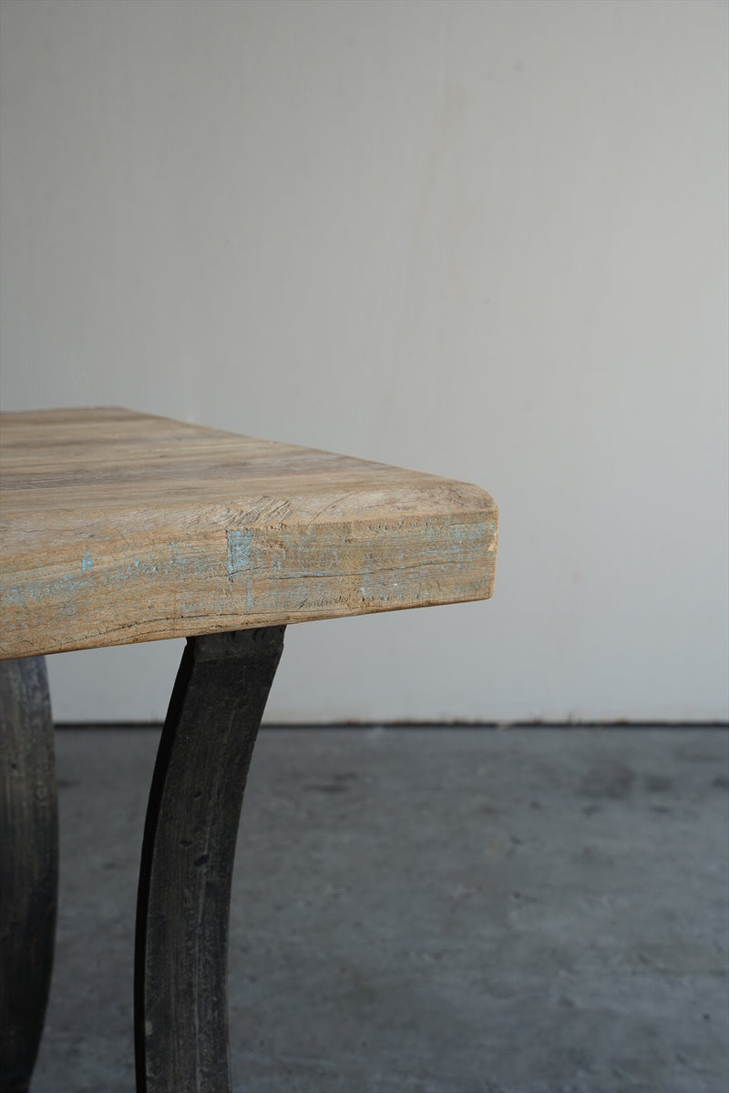 ウッドベンチ <br>cerote antiques - ヴィンテージ SHARK ATTACK