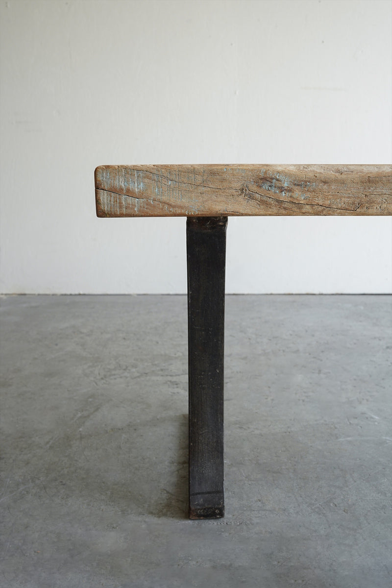 ウッドベンチ <br>cerote antiques - ヴィンテージ SHARK ATTACK