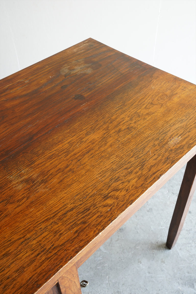 オークウッド デスク <br>大阪店 - ヴィンテージ SHARK ATTACK