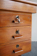 チークウッド デスク <br>大阪店 - ヴィンテージ SHARK ATTACK