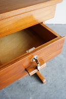 チークウッド デスク <br>大阪店 - ヴィンテージ SHARK ATTACK