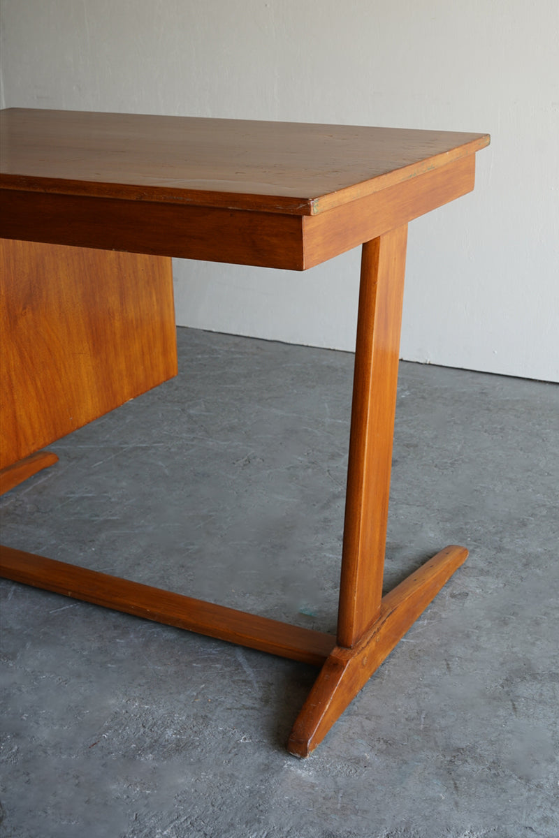 チークウッド デスク <br>大阪店 - ヴィンテージ SHARK ATTACK