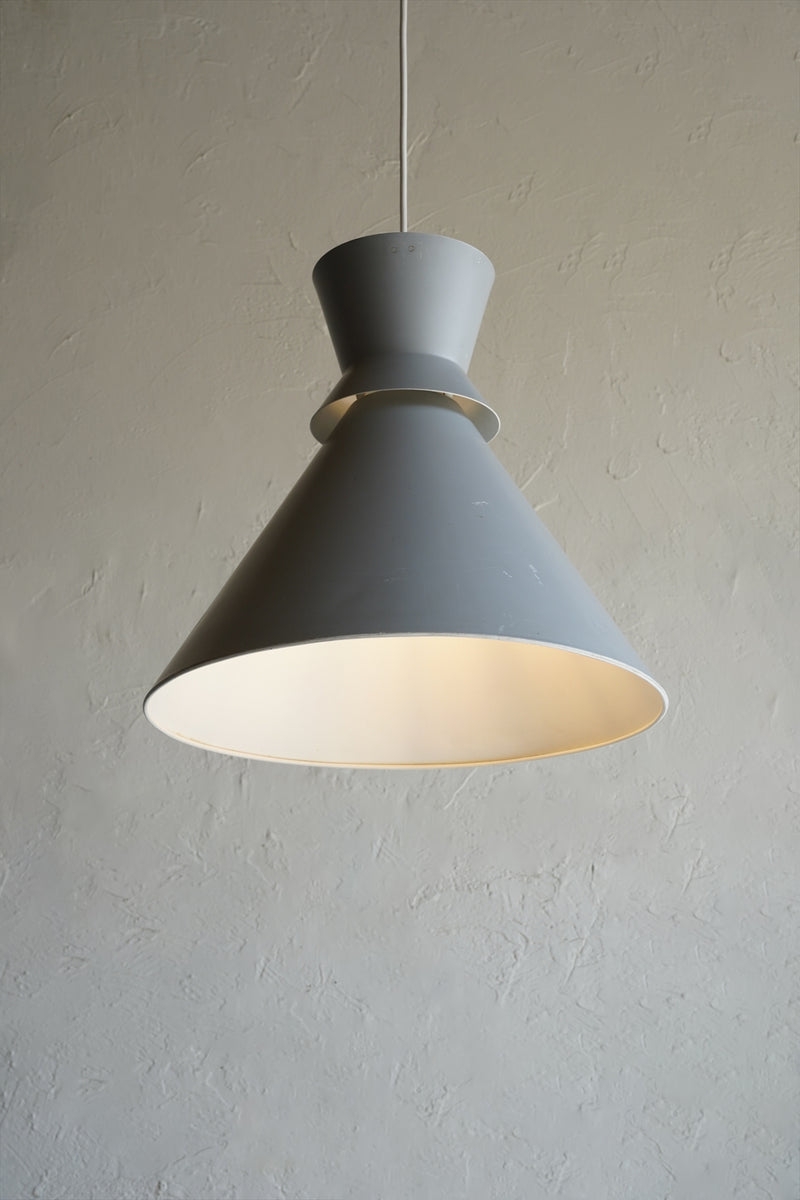 ペンダントランプ<br>大阪店 - ヴィンテージ SHARK ATTACK