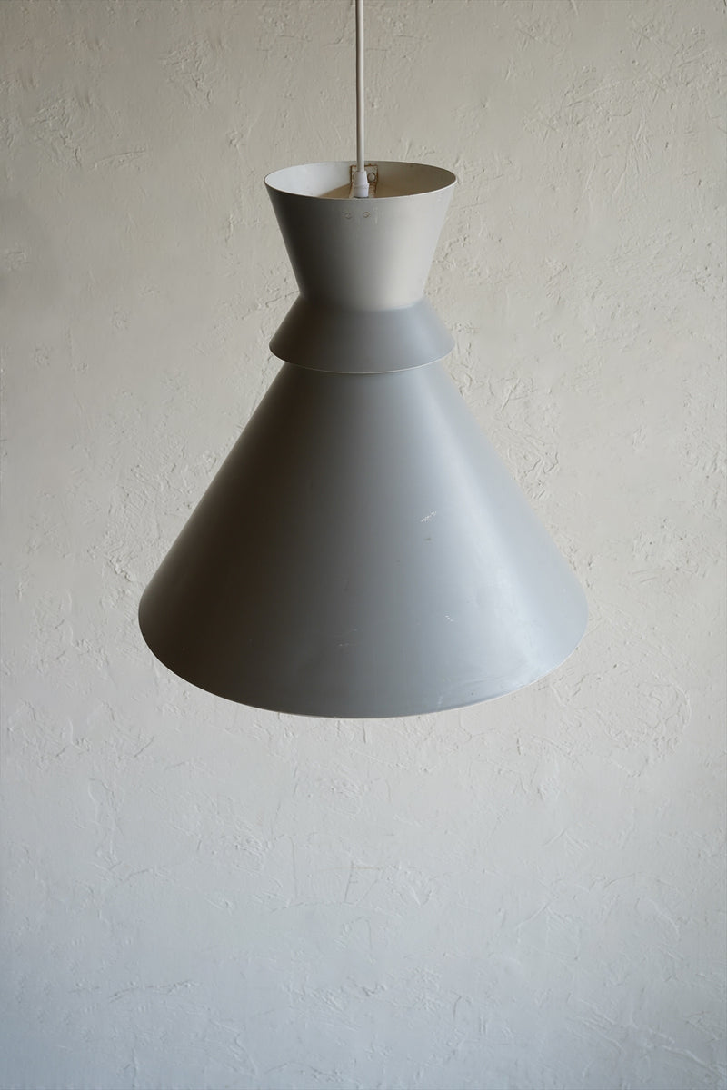 ペンダントランプ<br>大阪店 - ヴィンテージ SHARK ATTACK