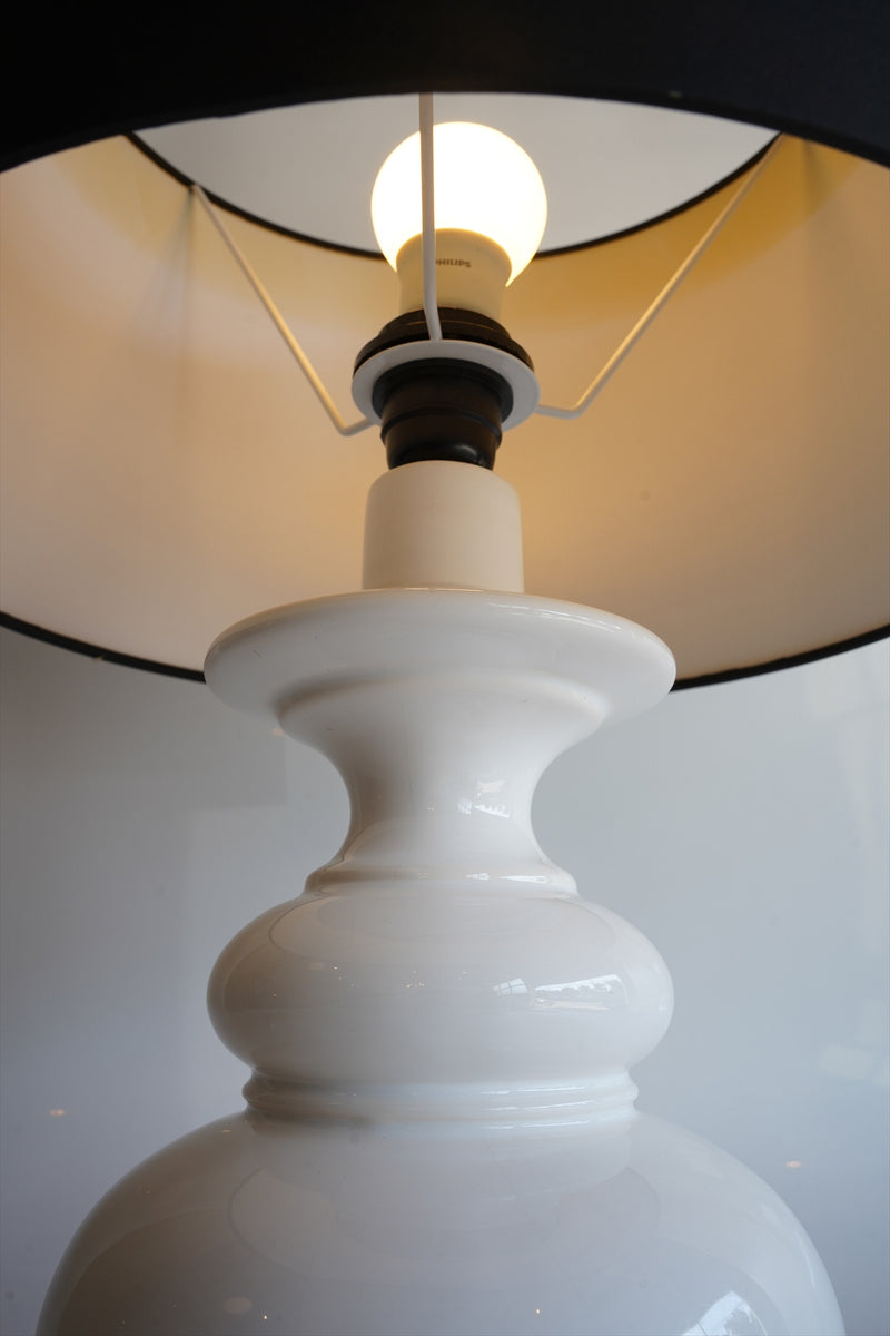 セラミックテーブルランプ <br>大阪店 - ヴィンテージ SHARK ATTACK