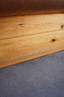 レザー ３シーターソファ <br>大阪店 - ヴィンテージ SHARK ATTACK