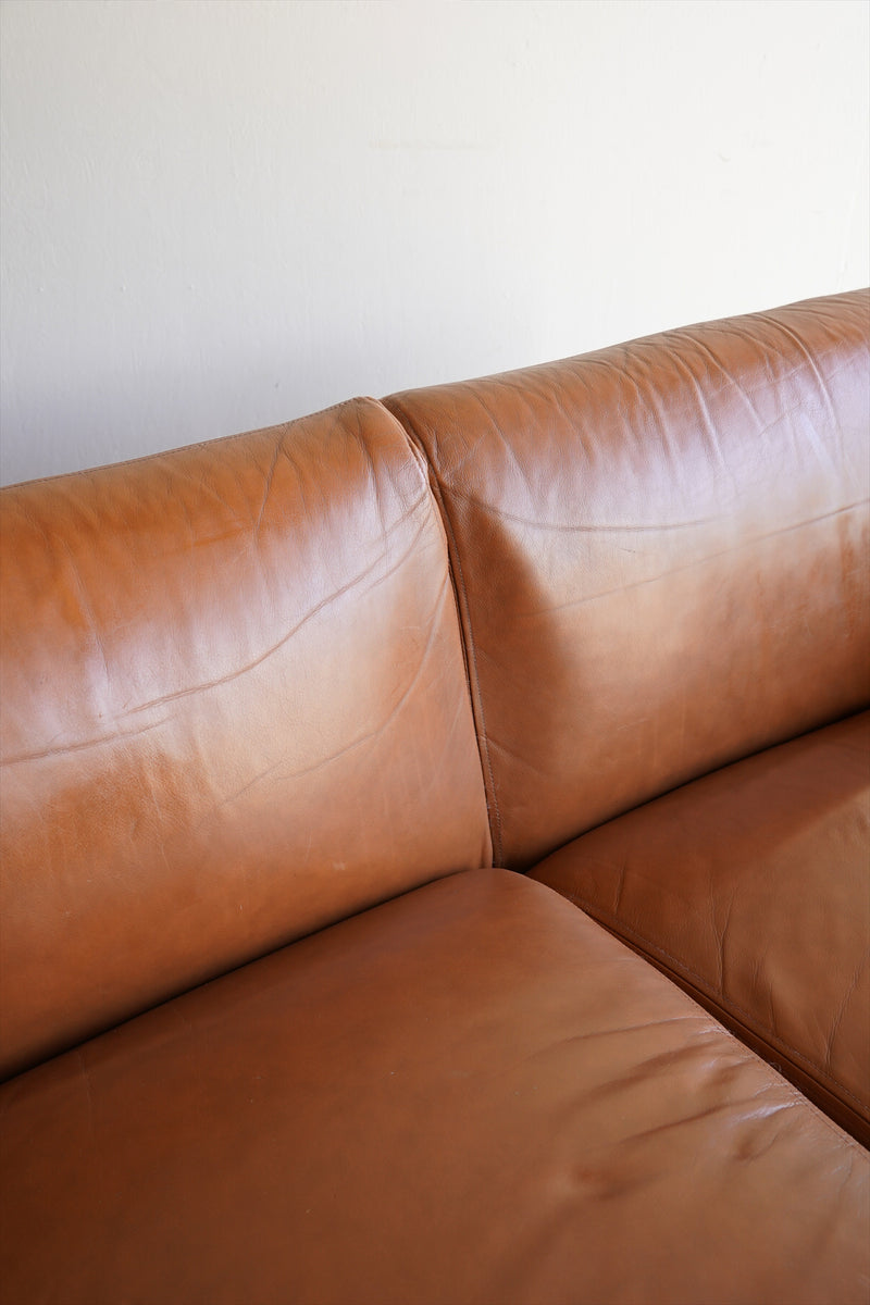 レザー ３シーターソファ <br>大阪店 - ヴィンテージ SHARK ATTACK