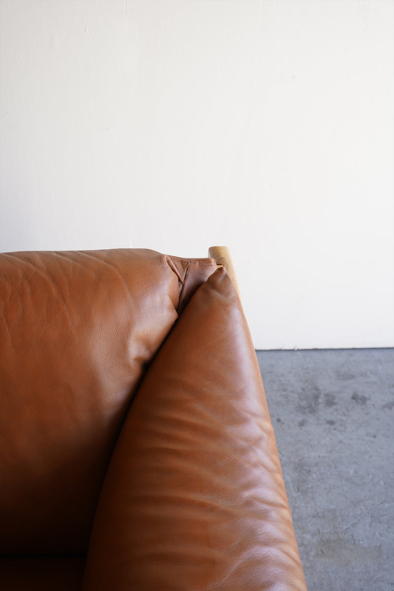 レザー ３シーターソファ <br>大阪店 - ヴィンテージ SHARK ATTACK