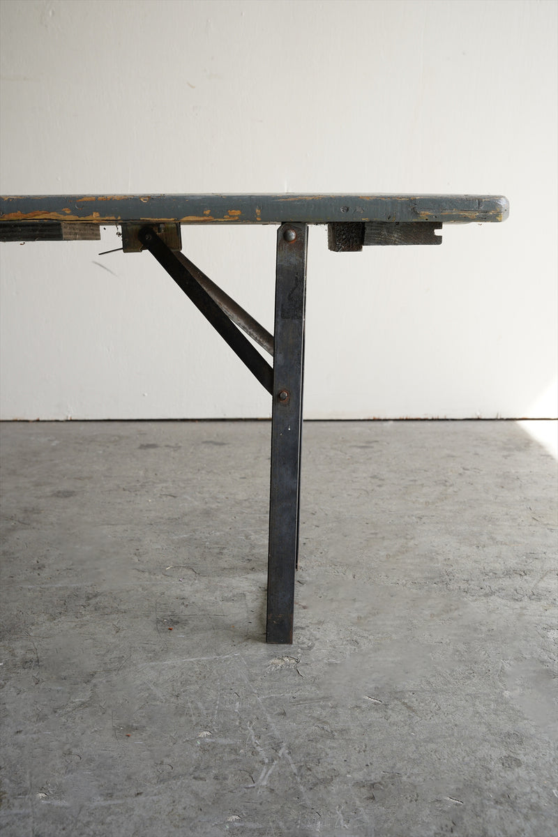 フォールディングベンチ <br>大阪店 - ヴィンテージ SHARK ATTACK