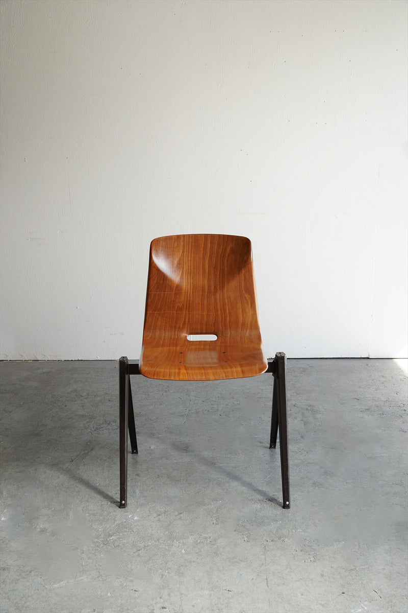 GALVANITAS <br>S-22 コンパスチェア <br>1960’s , Netherlands <br>大和店・大阪店・cerote antiques・TAMAGAWA BASE ・ bob's box - ヴィンテージ SHARK ATTACK