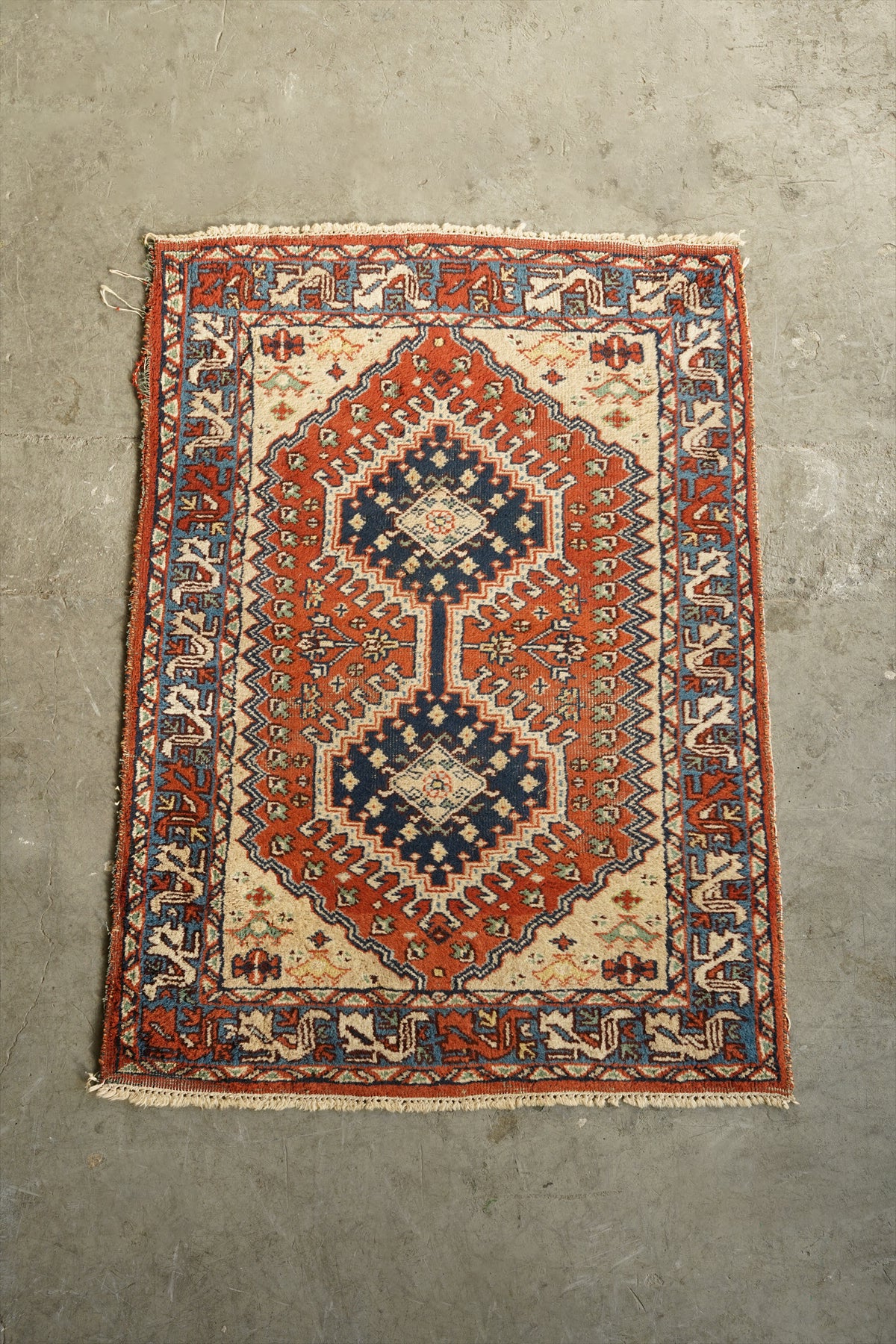 トライバルラグ 120×85.5(cm) 大阪店