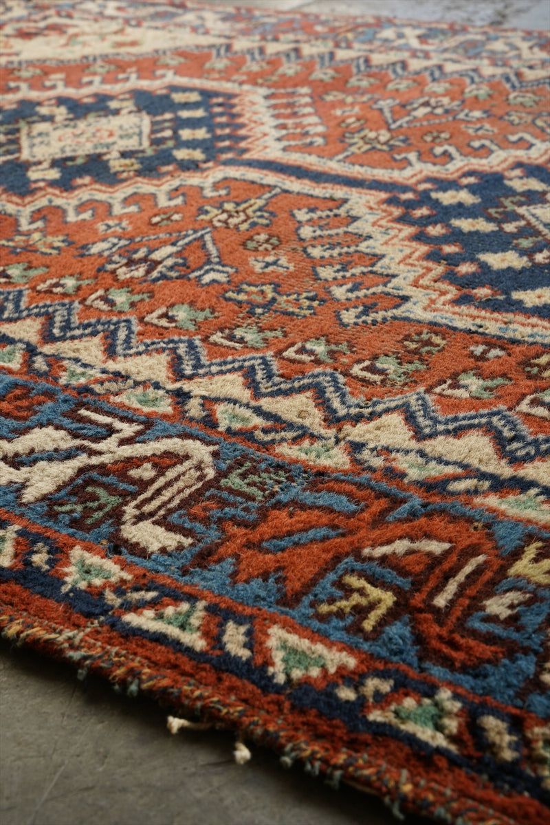 トライバルラグ 120×85.5(cm) <br>大阪店 - ヴィンテージ SHARK ATTACK