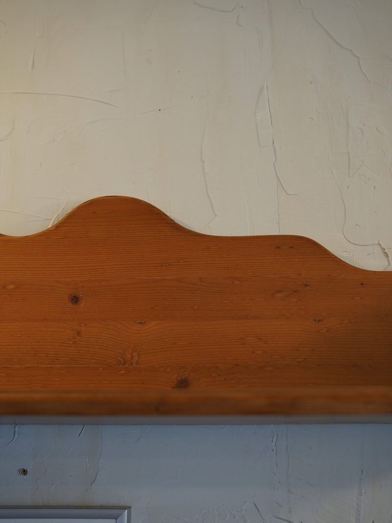 パインウッド ウォールシェルフ <br> 大阪店 - ヴィンテージ SHARK ATTACK