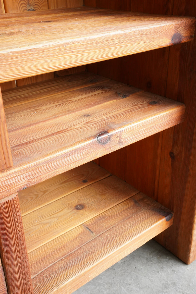 ウッド キャビネット<br>大阪店 - ヴィンテージ SHARK ATTACK