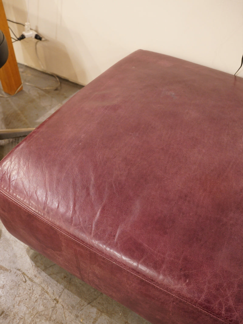 レザー オットマン <br>大阪店 - ヴィンテージ SHARK ATTACK