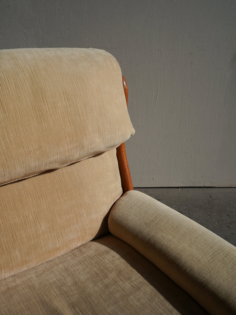 ファブリック ラウンジチェア <br>大阪店 - ヴィンテージ SHARK ATTACK