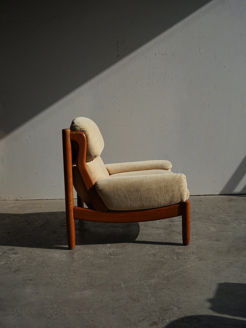 ファブリック ラウンジチェア <br>大阪店 - ヴィンテージ SHARK ATTACK