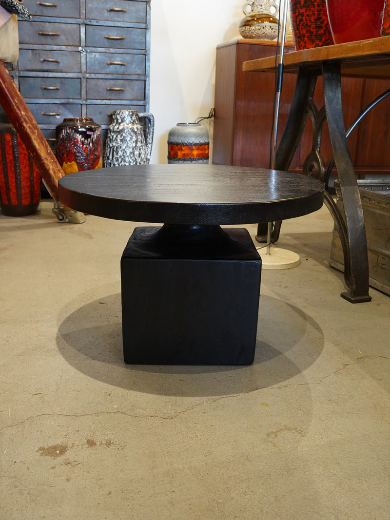 ウッド ディスプレイテーブル <br>Netherlands <br>大阪店 - ヴィンテージ SHARK ATTACK