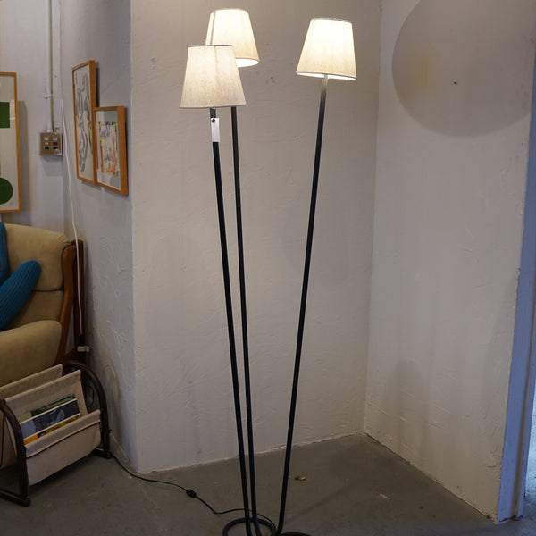 3灯フロアランプ ヴィンテージ SHARK ATTACK