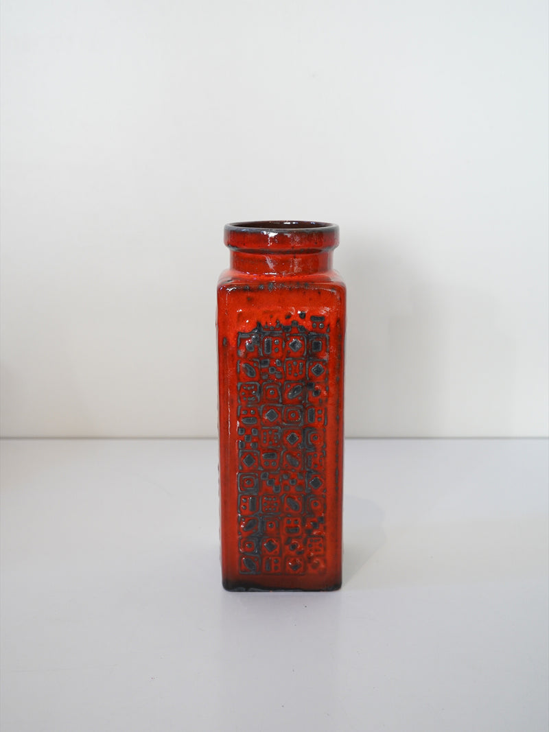 Carstens Tönnieshof M.12/24 <br>Fat Lava <br>セラミック フラワーベース <br>1970's , West Germany <br>大阪店