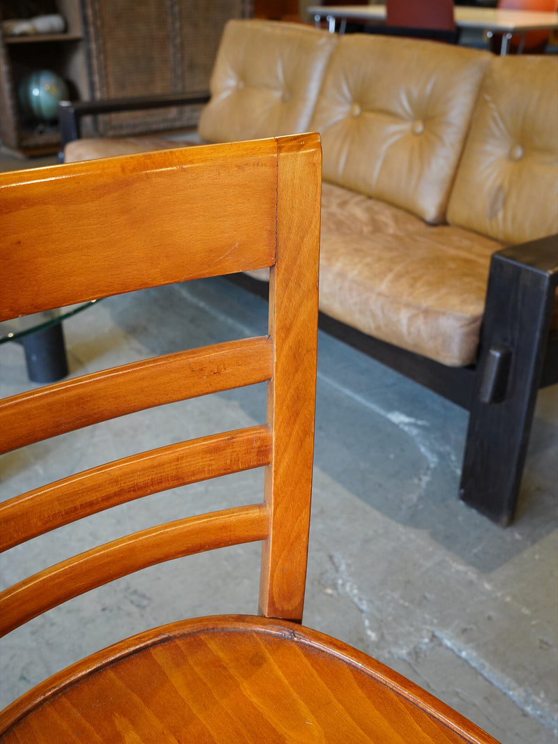 ダイニングチェア <br> 大阪店