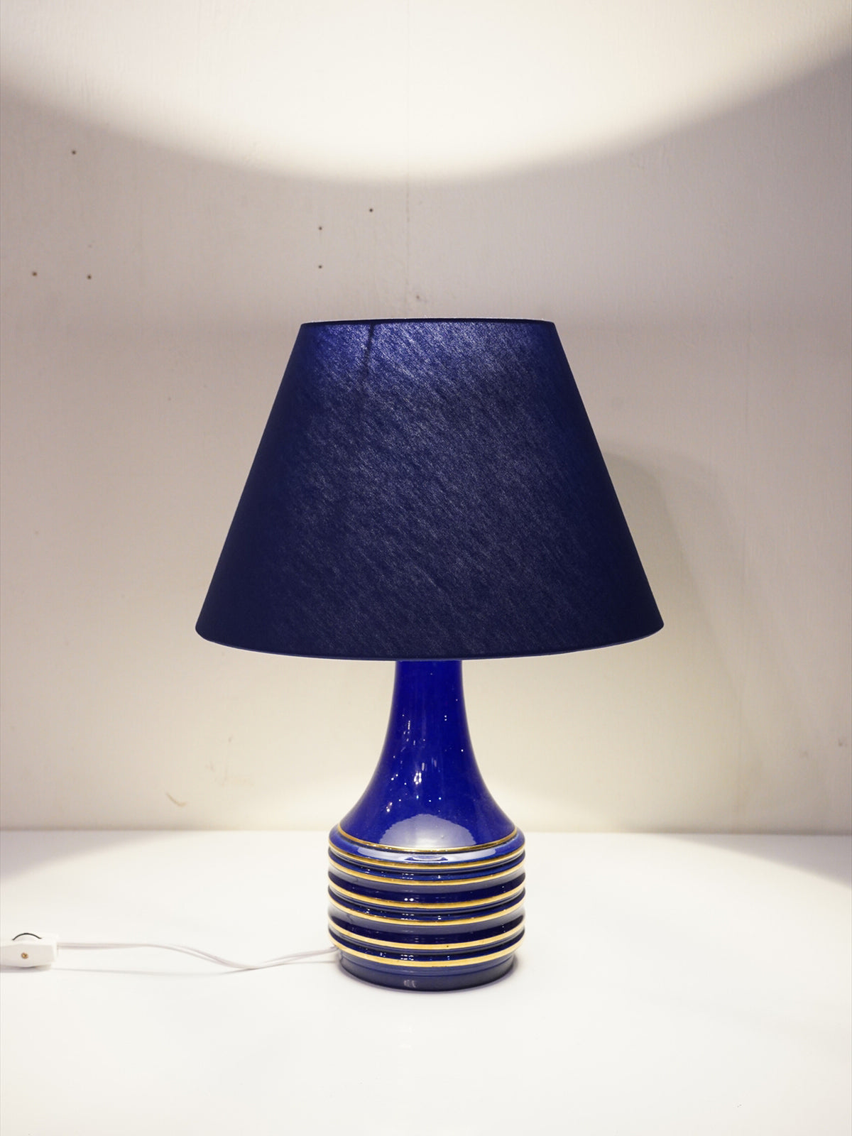 希少チャーリブラウン陶器ランプ 希少チャーリーブラウン陶器ランプ スヌーピー チャーリーブラウン