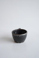 小野 象平<br>黒化粧 マグカップ<br>大阪店 - ヴィンテージ SHARK ATTACK