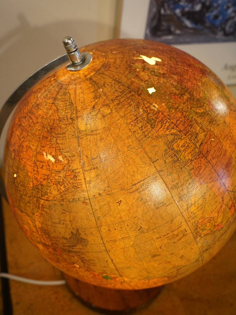 グローブライト <br>1970-1980's , East Germany <br>大阪店