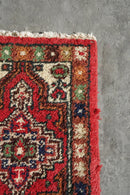 トライバルラグ 60×39(cm) <br>ヴィンテージ<br>大阪店 - ヴィンテージ SHARK ATTACK