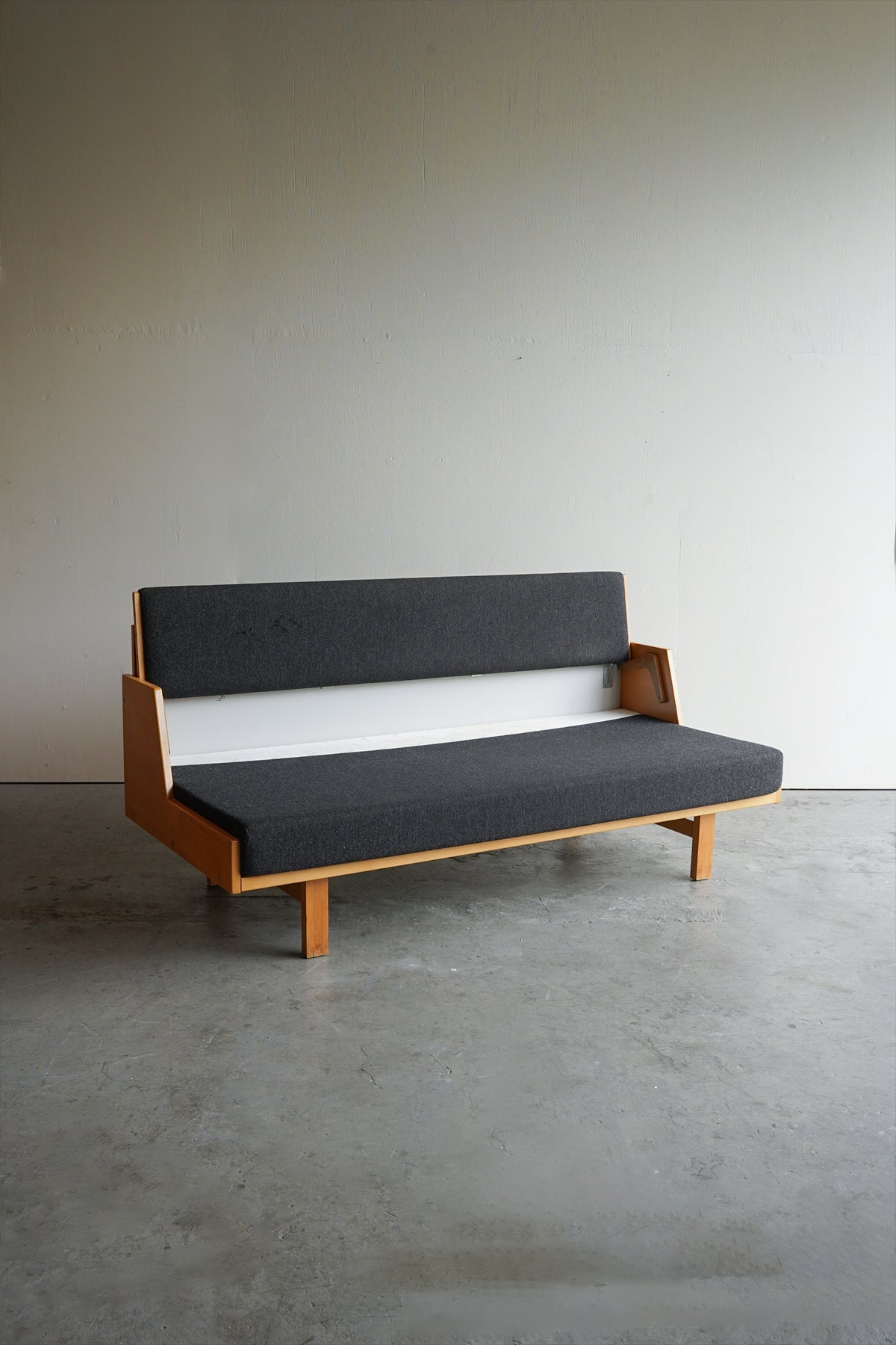 73A05095_1200x.jpg?v=1747715705