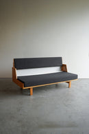 GETAMA , Hans J. Wegner <br>ファブリック デイベッド <br>Denmark <br>大阪店 hold nkmr - ヴィンテージ SHARK ATTACK