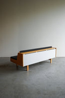 GETAMA , Hans J. Wegner <br>ファブリック デイベッド <br>Denmark <br>大阪店 hold nkmr - ヴィンテージ SHARK ATTACK