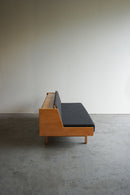 GETAMA , Hans J. Wegner <br>ファブリック デイベッド <br>Denmark <br>大阪店 hold nkmr - ヴィンテージ SHARK ATTACK