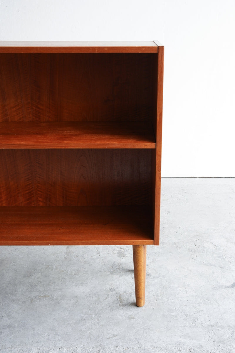 ウッド ブックシェルフ<br>大阪店 - ヴィンテージ SHARK ATTACK