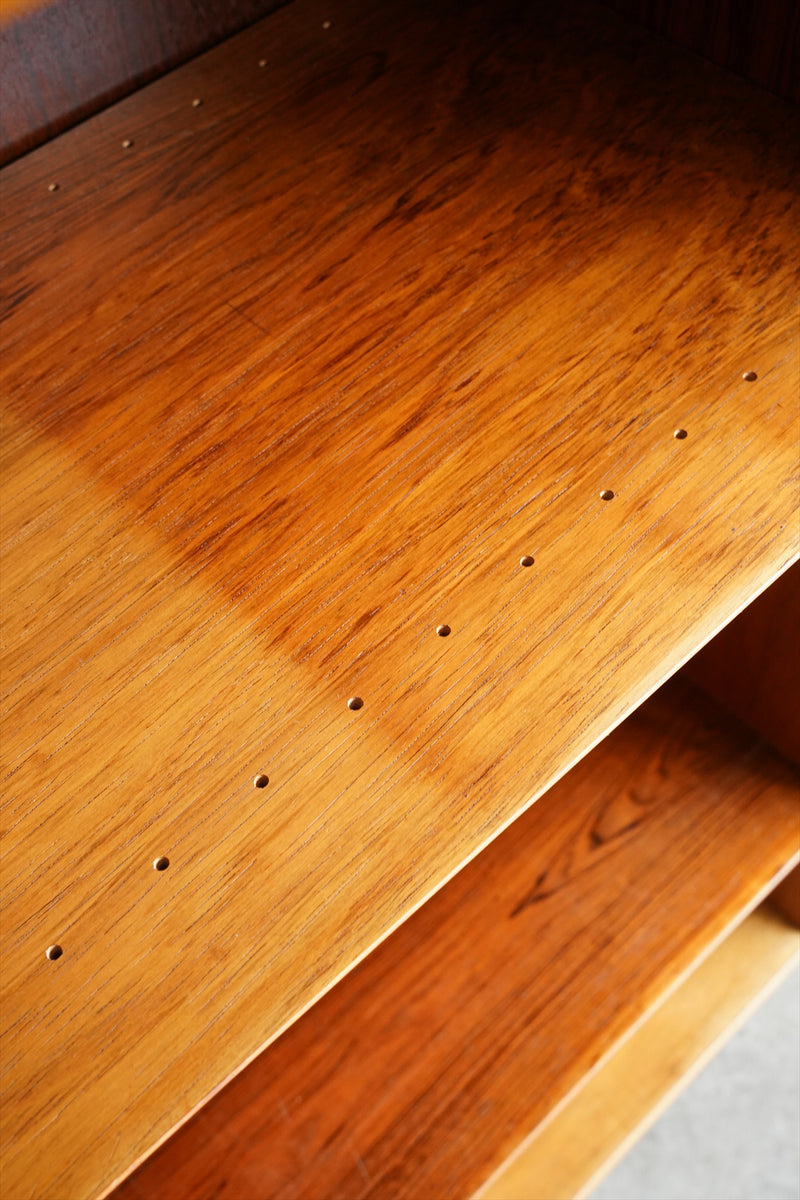 ウッド ブックシェルフ<br>大阪店 - ヴィンテージ SHARK ATTACK