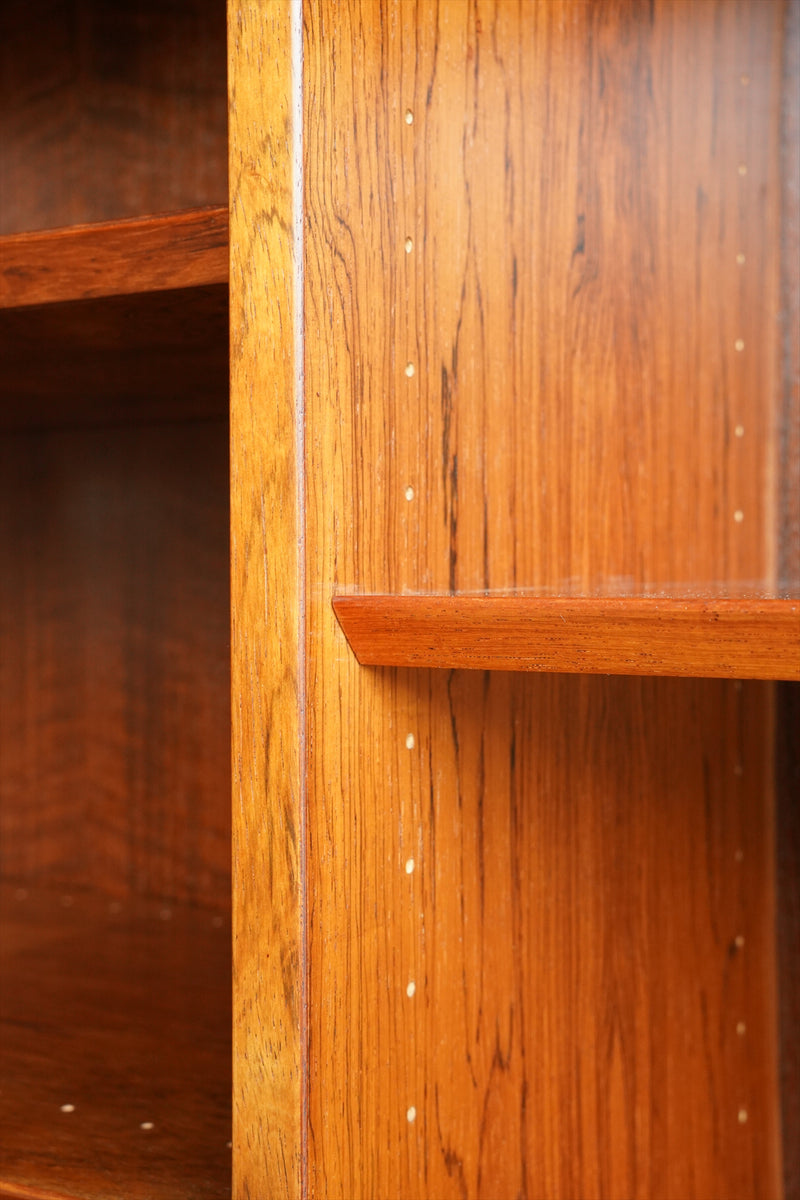 ウッド ブックシェルフ<br>大阪店 - ヴィンテージ SHARK ATTACK