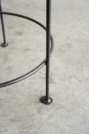 アイアン ラウンドディスプレイテーブル(A)<br>大和店 - ヴィンテージ SHARK ATTACK