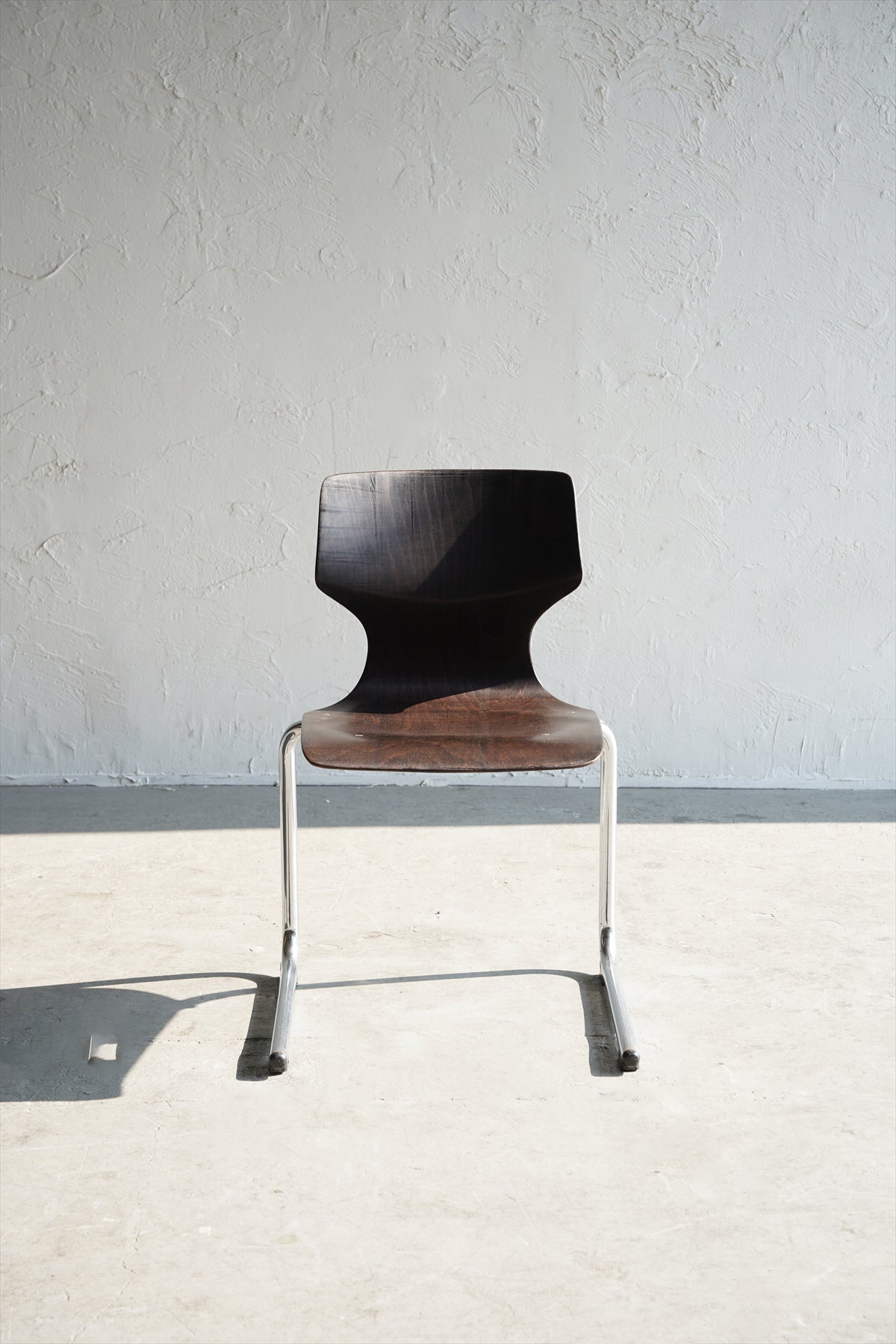 Flototto カンチレバーチェア Germany <br>ヴィンテージ <br>大阪店・大和店・cerote antiques - ヴィンテージ SHARK ATTACK