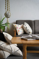 モロッコクッション/ベニワレン　57×37<br>大和店 - ヴィンテージ SHARK ATTACK