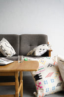 モロッコクッション/ベニワレン　 67×67<br>大和店 - ヴィンテージ SHARK ATTACK