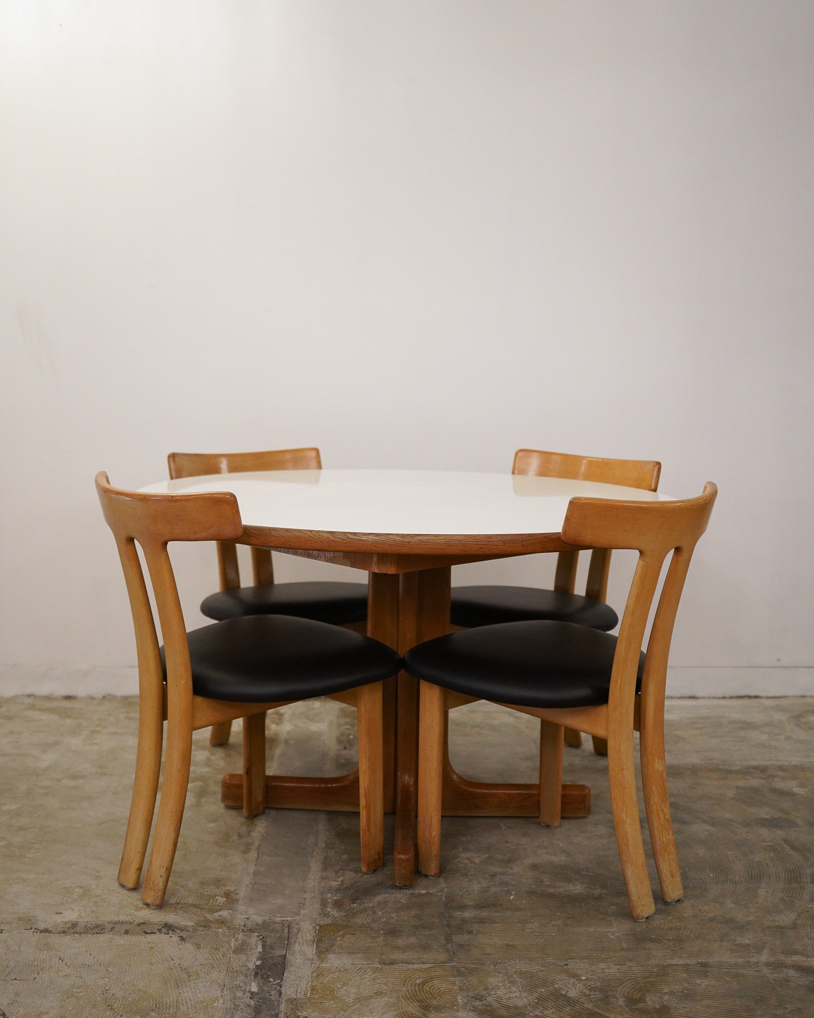 P. Jeppesen , Ole Wanscher - ''T-Chair'' ダイニングチェア - 1970's , Denmark - 大阪店