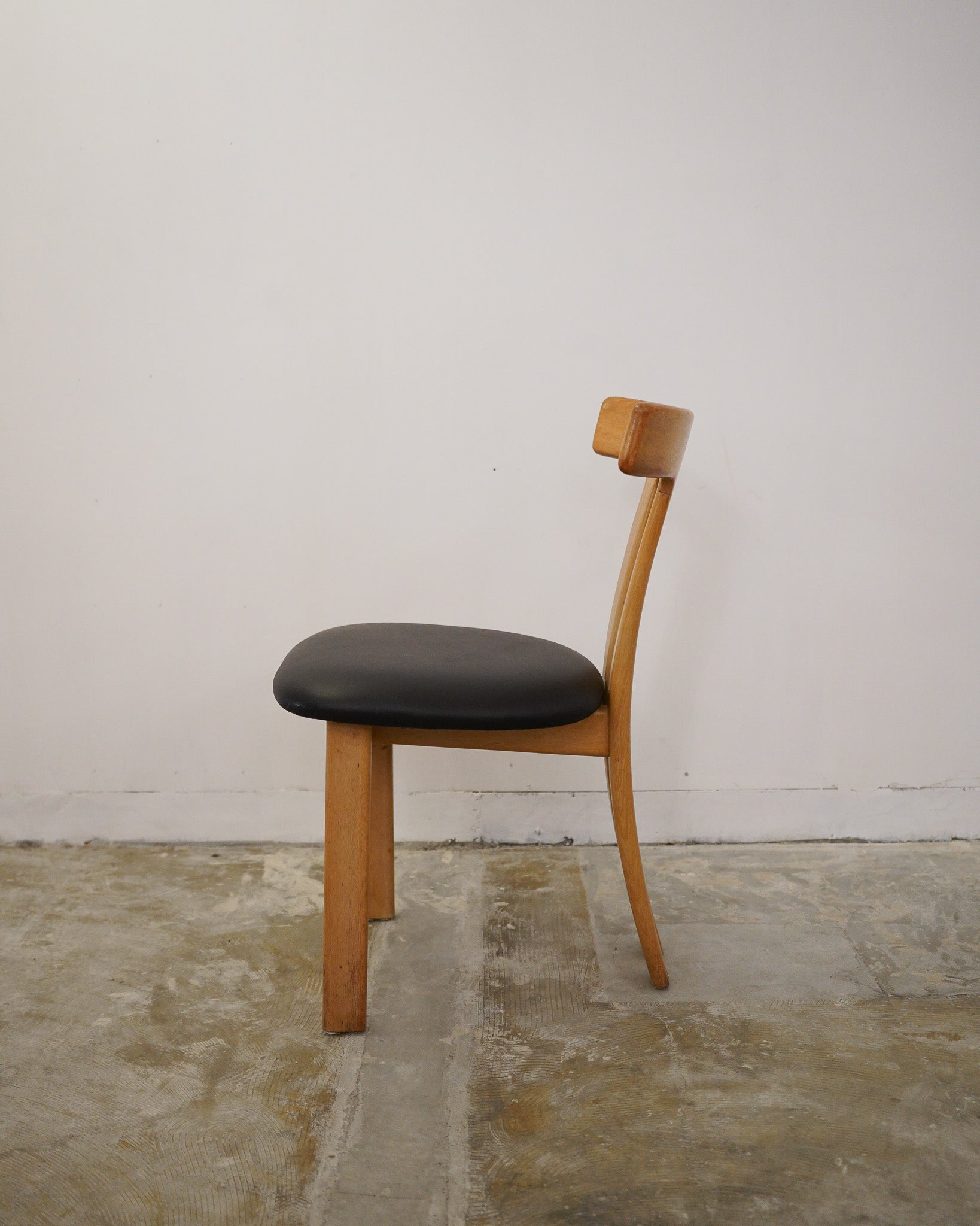 P. Jeppesen , Ole Wanscher - ''T-Chair'' ダイニングチェア - 1970's , Denmark - 大阪店