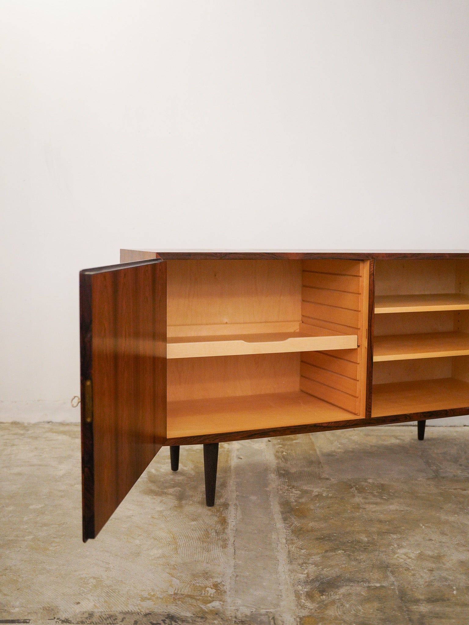 Hundevad & Co , Carlo Jensen - ウッド サイドボード - 1960's , Denmark