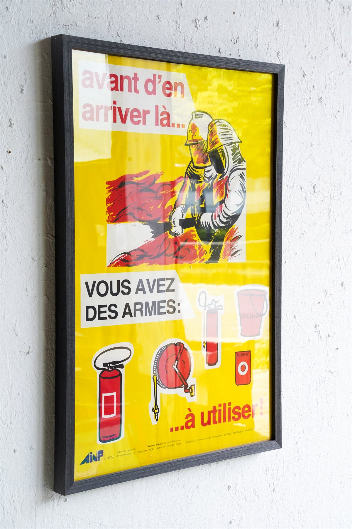 France ウォールポスター<br>ヴィンテージ <br> 大阪店・大和店 - ヴィンテージ SHARK ATTACK