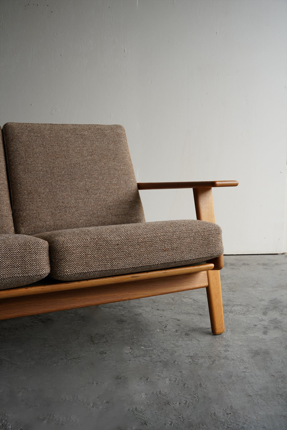 【値下げ】【SHARK ATTACK】ヴィンテージ 3人掛けソファ /ヨーロッパ GETAMA Hans J. Wegner GE290 3シーターソファ 1960's Denmark