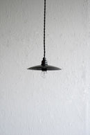 KUMIJI<br>ペンダントランプ<コリーヌ-180><br>真鍮黒染め - ヴィンテージ SHARK ATTACK